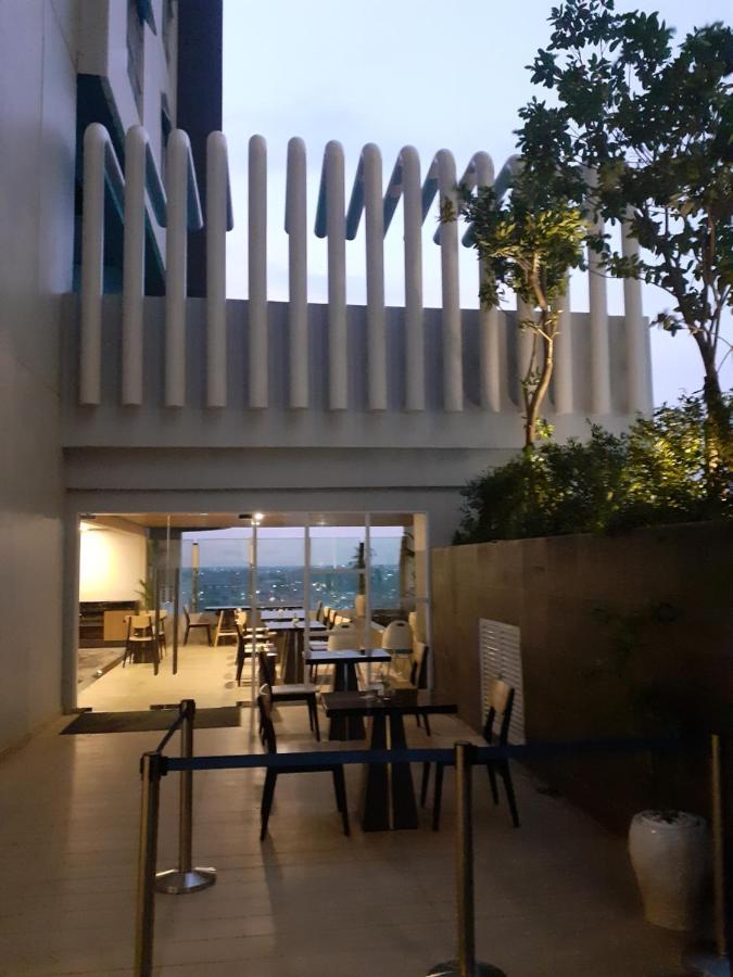 Bess Mansion Apartment, 16Th Floor Surabaya Exterior photo